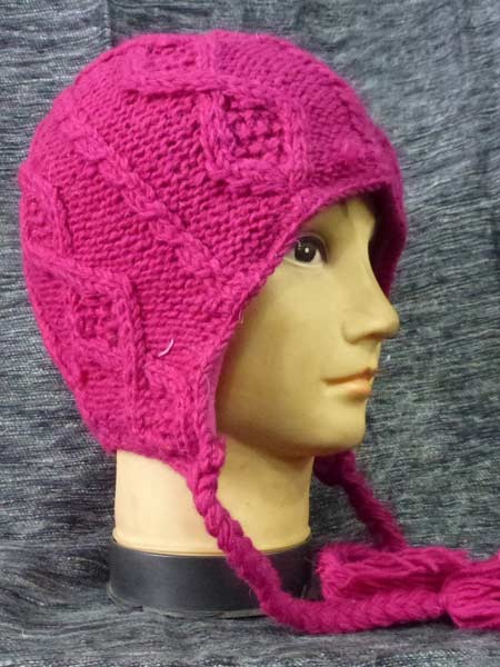 Cable knit plum sherpa hat