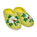 Felt slippers with flower design