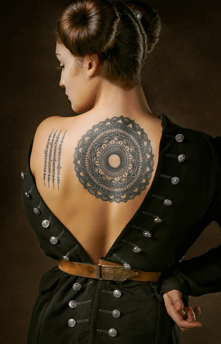 Mandala ryg tatovering